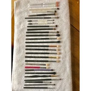 28 eye brush set including Mac, Sigma, and Morphe